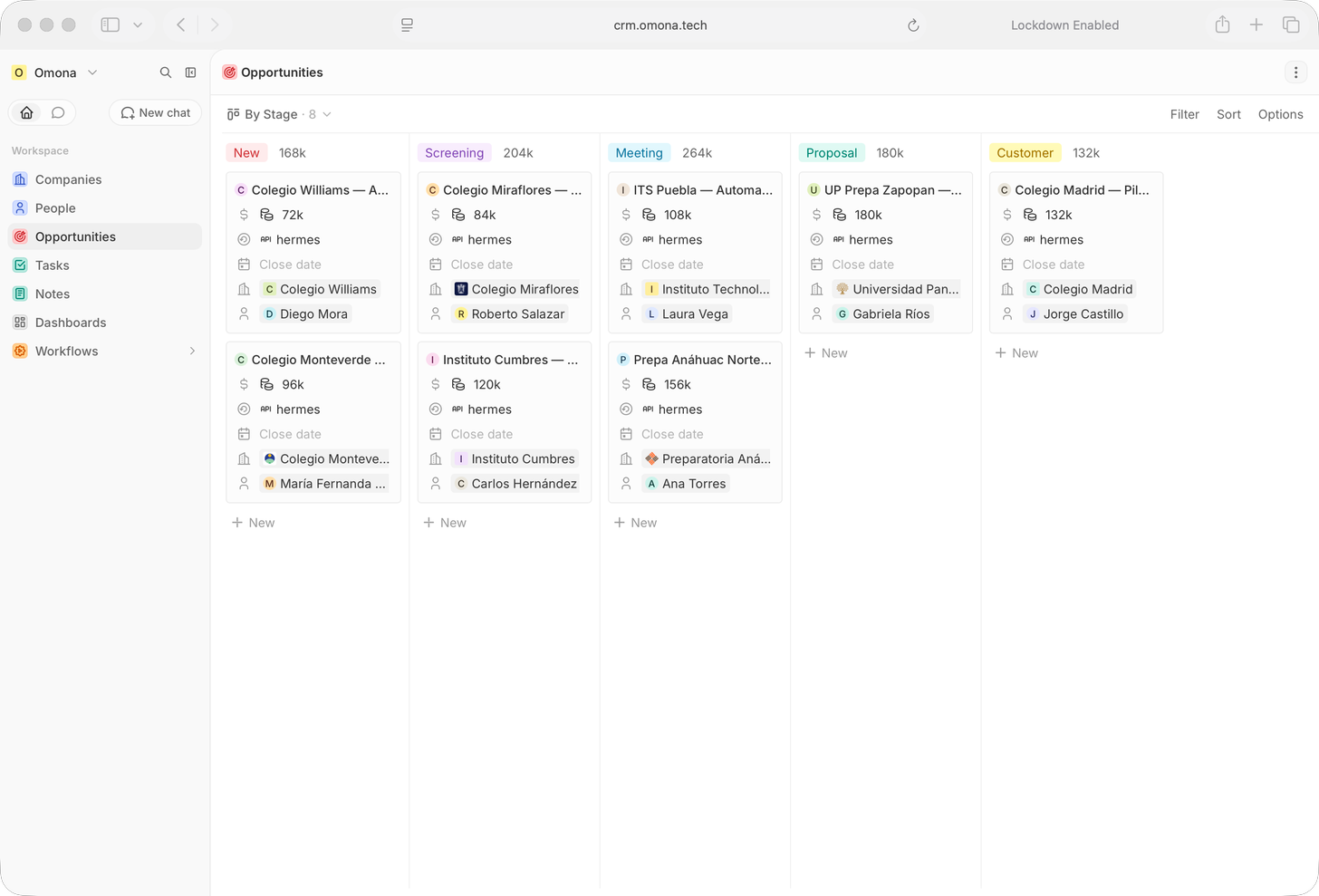 CRM Omona — pipeline de oportunidades en Kanban